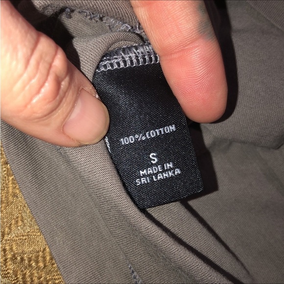 Deep vneck t-shirt - Picture 3 of 3